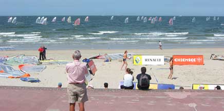 Surfer am Strand